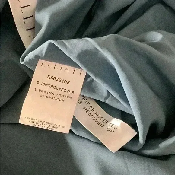 Elliatt Cassini Dress in Blue - Picture 6 of 6